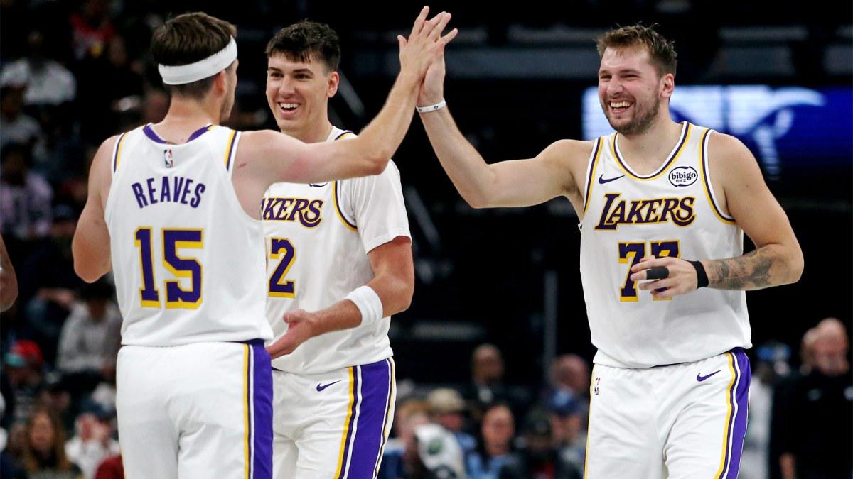 mk体育_mk体育_前瞻资讯通道：绝妙，湖人队新阵容被NBA评论员比尔·西蒙斯起绰号“Snowtime”（封面配图）